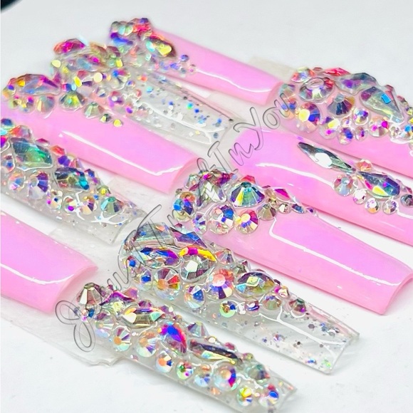 Pink and Silver Rhinestone Nail Set - Picture 4 of 5